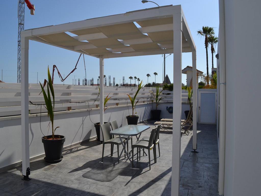 Makronissos Beach Studio Ajía Nápa Kültér fotó