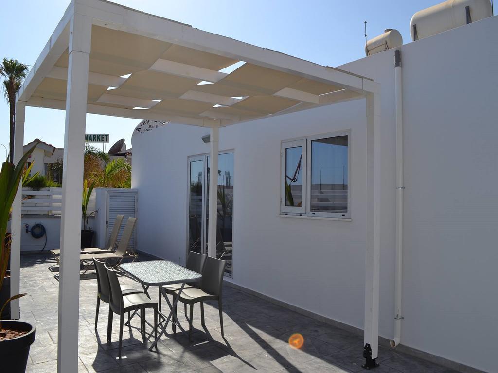 Makronissos Beach Studio Ajía Nápa Kültér fotó