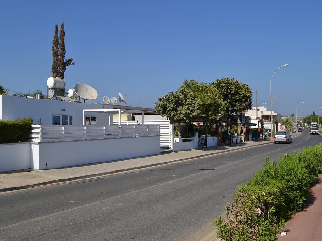 Makronissos Beach Studio Ajía Nápa Kültér fotó