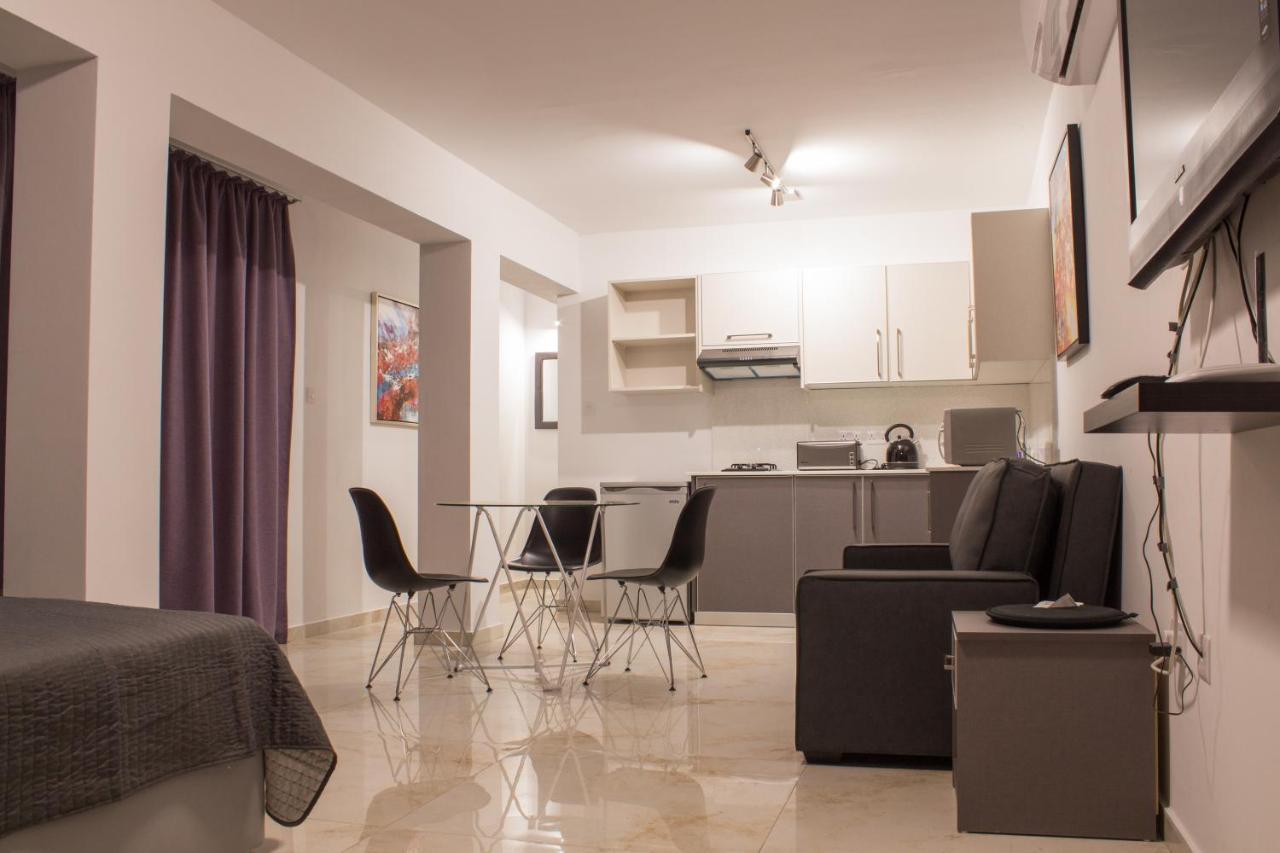Makronissos Beach Studio Ajía Nápa Kültér fotó