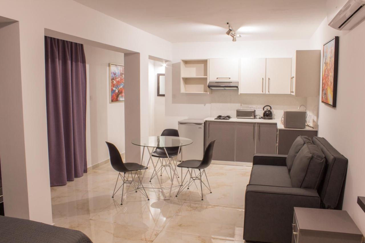 Makronissos Beach Studio Ajía Nápa Kültér fotó